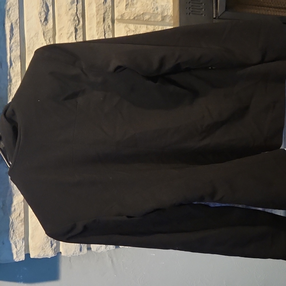 Blazer - Picture 4 of 4